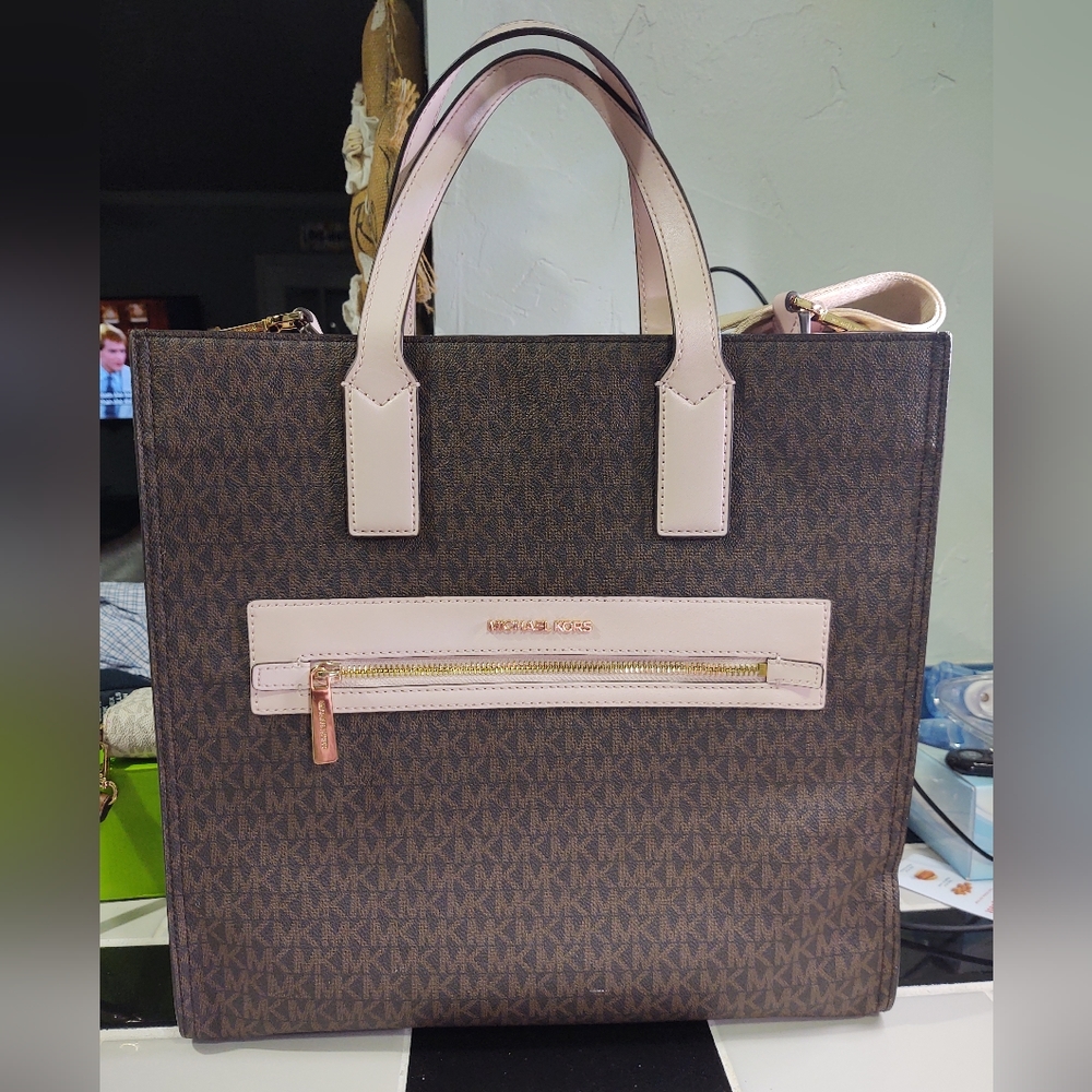 Michael Kors Kenley bag